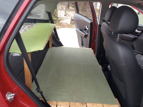 Used 2019 Kia Niro EX image 12