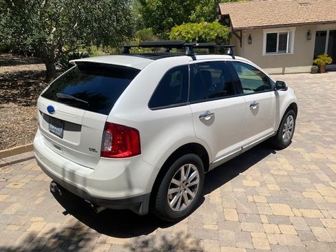 Used 2011 Ford Edge SEL w/ 202A Rapid Spec Order Code FWD image 9