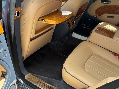 Used 2011 Bentley Mulsanne RWD image 10