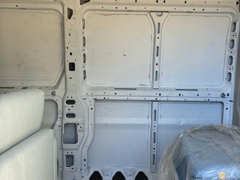 Used 2022 RAM ProMaster 2500 w/ Driver Convenience Group image 14