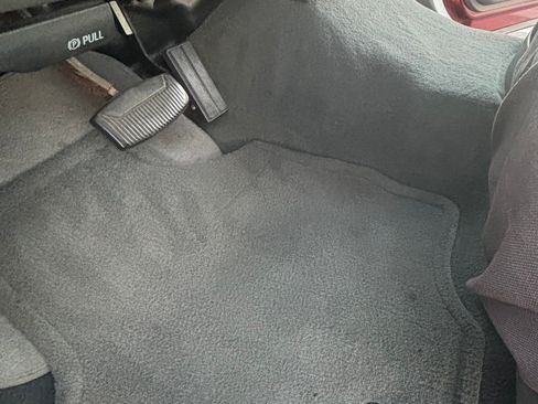 Used 2002 Ford Excursion XLT image 22