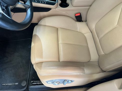 Used 2021 Porsche Macan S AWD/4WD image 12