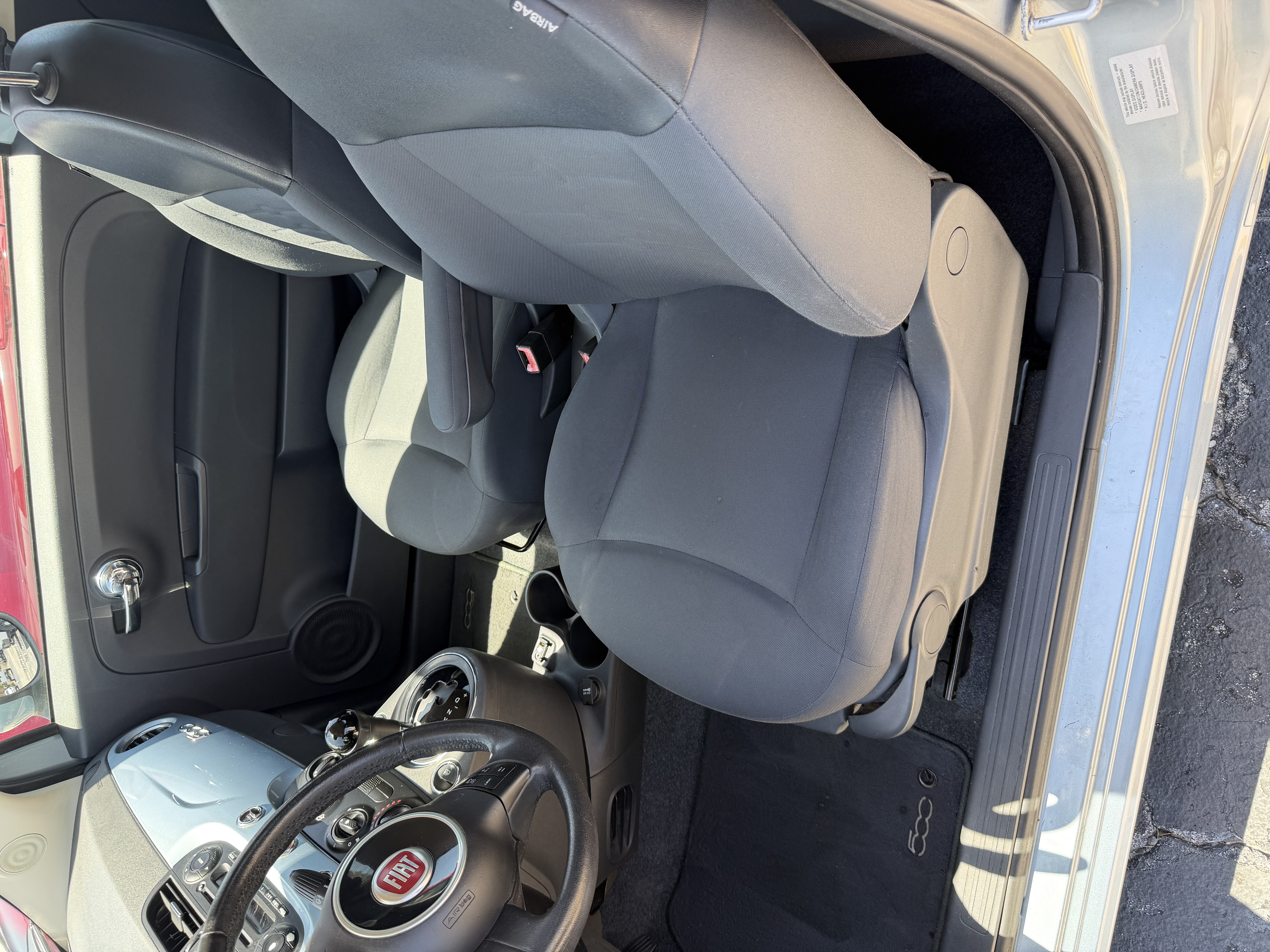 Used 2015 FIAT 500 Pop FWD image 9