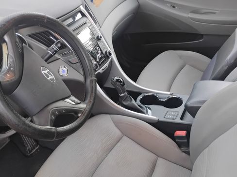 Used 2013 Hyundai Sonata Hybrid image 15