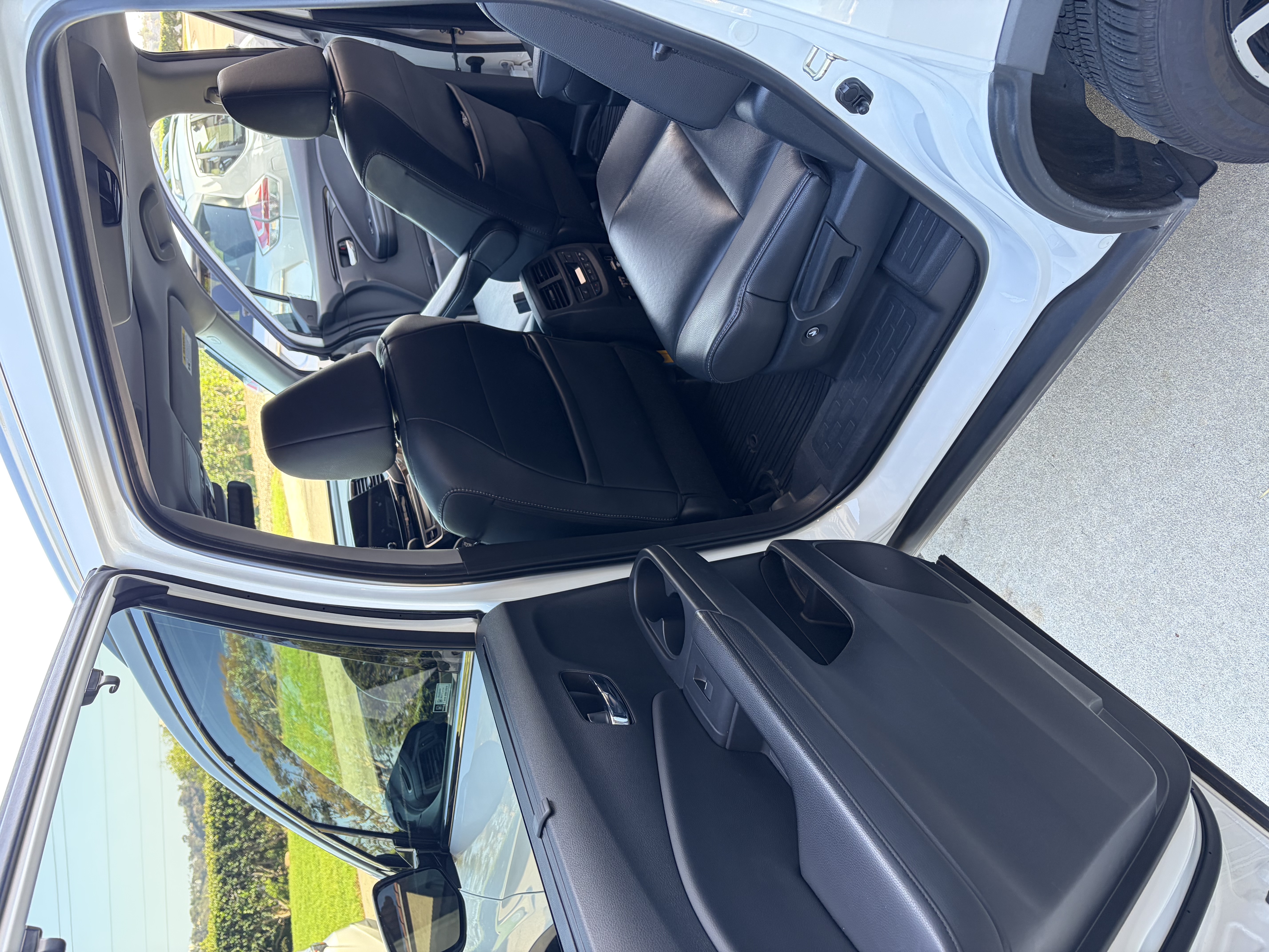 Used 2021 Honda Pilot Touring image 9