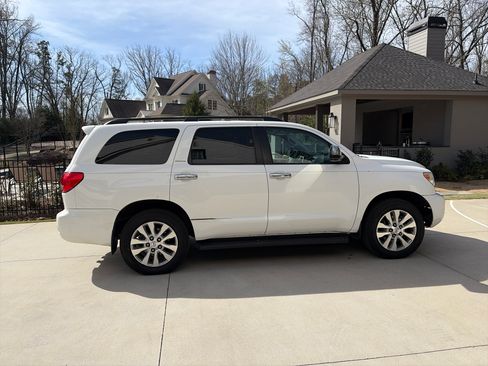 Used 2013 Toyota Sequoia Limited image 4