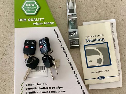 Used 2001 Ford Mustang GT RWD image 32