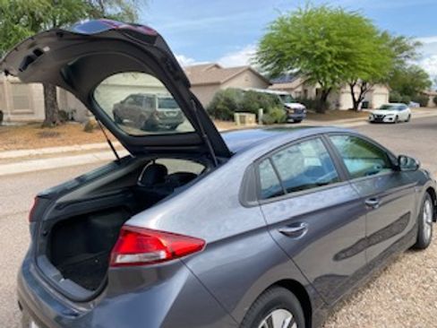 Used 2017 Hyundai Ioniq Blue image 11