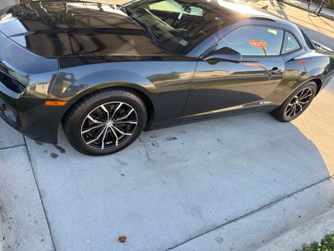 Used 2013 Chevrolet Camaro LT RWD image 1