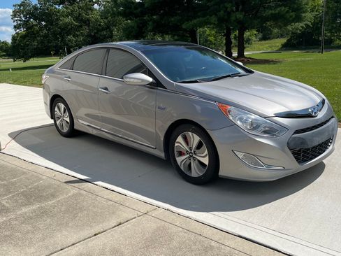 Used 2013 Hyundai Sonata Limited FWD image 5