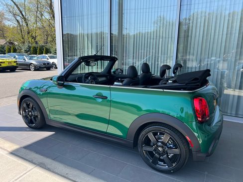 Used 2024 MINI Cooper S image 2