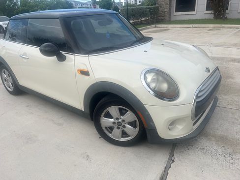 Used 2015 MINI Cooper 2-Door Hardtop image 10