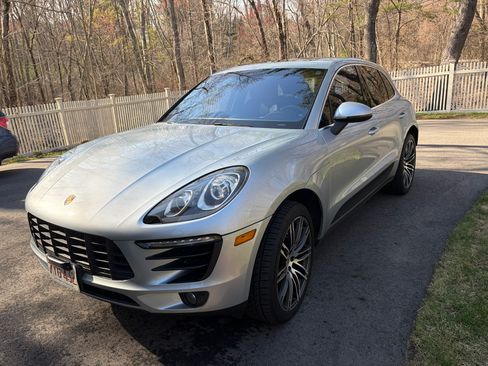Used 2016 Porsche Macan S image 4