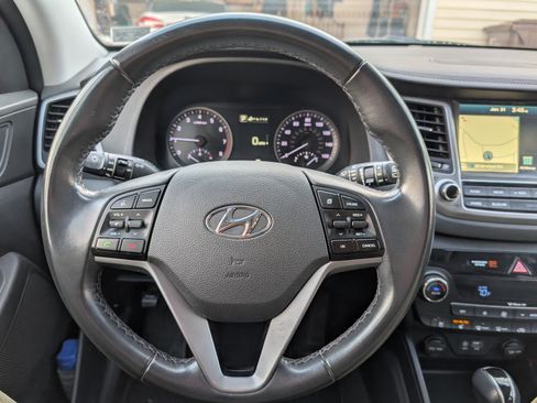 Used 2016 Hyundai Tucson Limited w/ Option Group 03 image 13