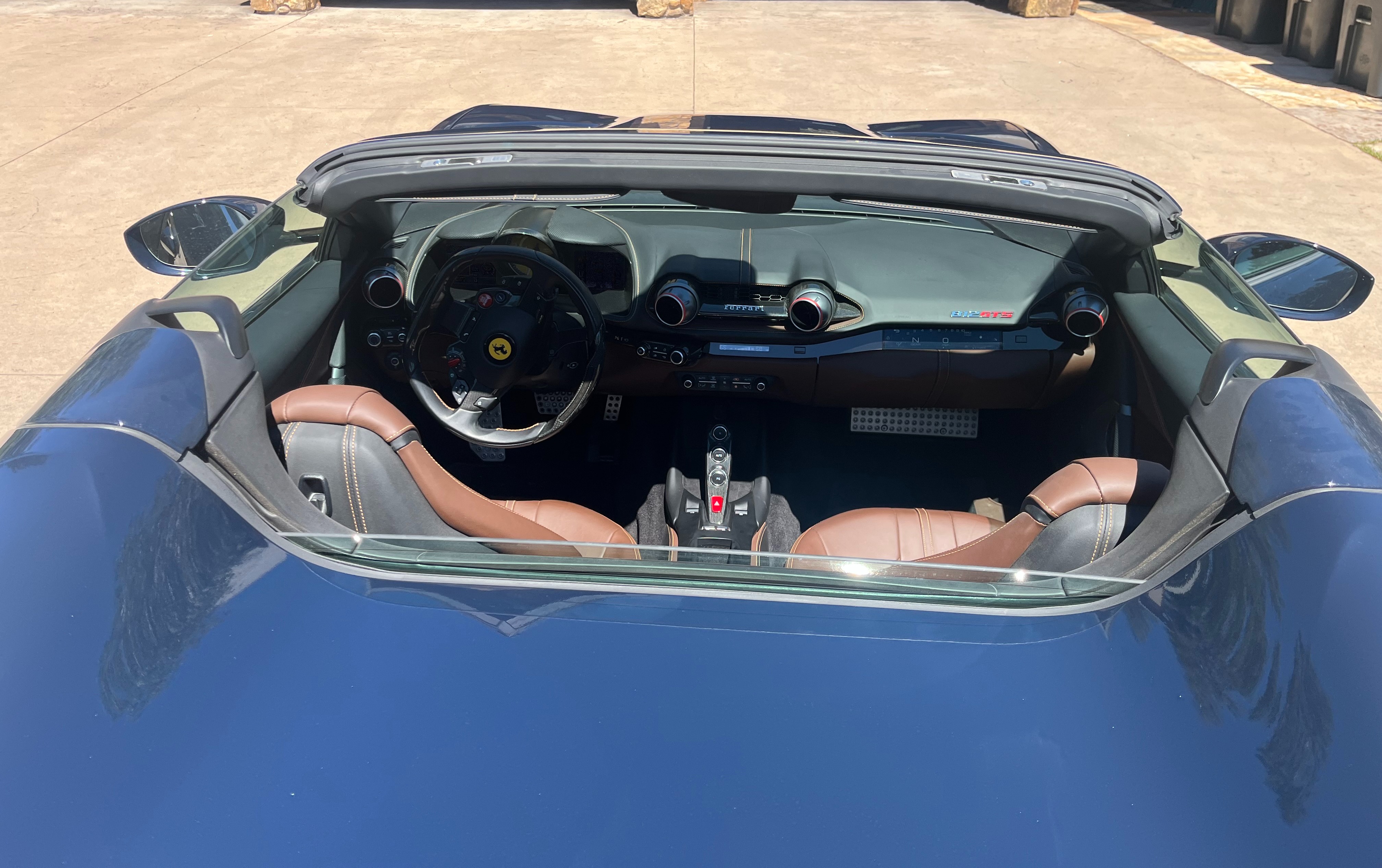 Used 2022 Ferrari 812 GTS RWD image 2