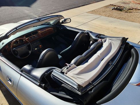 Used 1998 Jaguar XK8 Convertible image 4