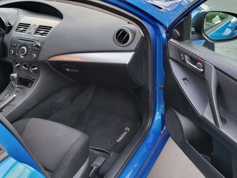 Used 2012 MAZDA MAZDA3 i Touring image 8