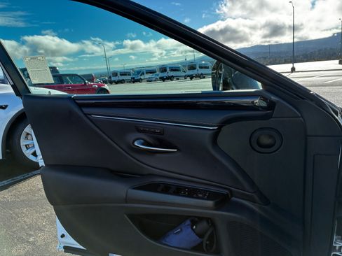 Used 2020 Lexus ES 350 w/ Premium Package image 24