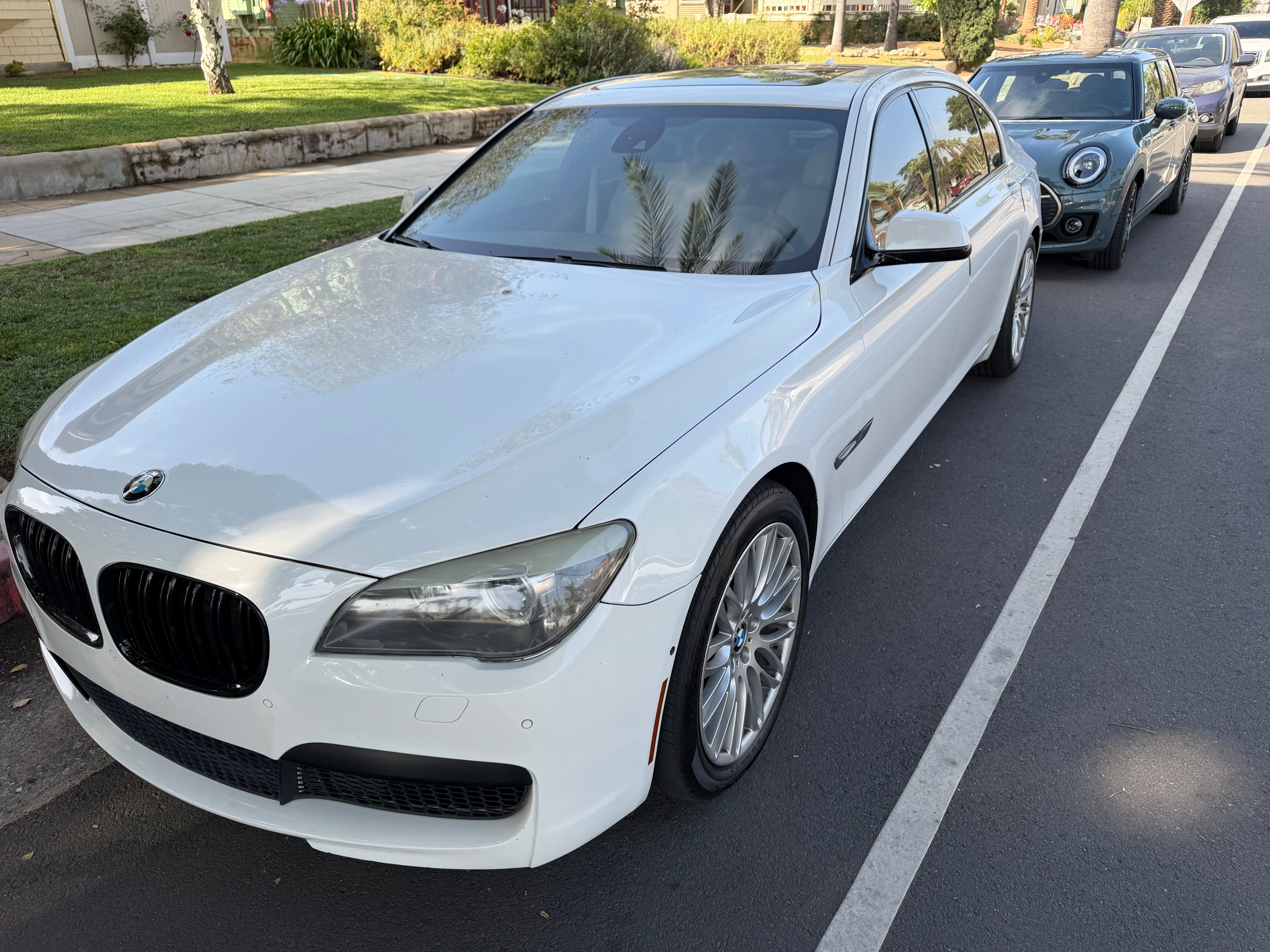 Used 2012 BMW 750Li RWD image 10