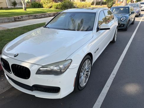 Used 2012 BMW 750Li RWD image 10