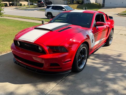 Used 2014 Ford Mustang GT Premium w/ Accessory Package 5 RWD image 2