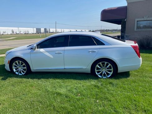 Used 2017 Cadillac XTS Luxury w/ Driver Awareness Package image 1