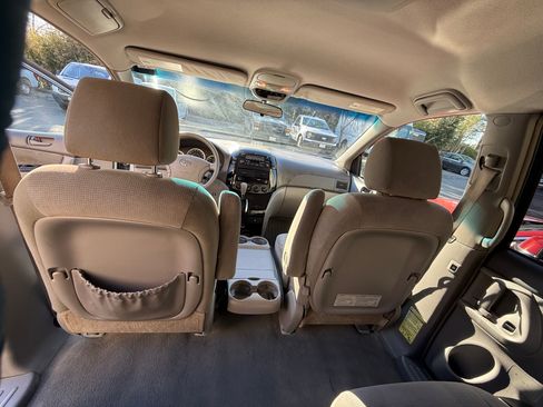 Used 2005 Toyota Sienna LE image 4