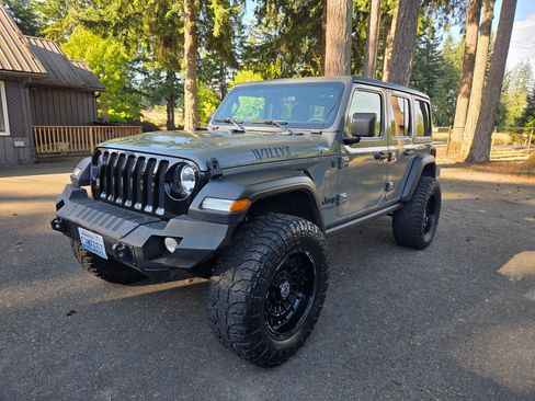 Used 2021 Jeep Wrangler Unlimited Sport image 1