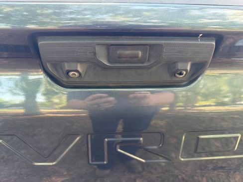 Used 2020 Chevrolet Silverado 2500 LTZ w/ LTZ Plus Package image 9