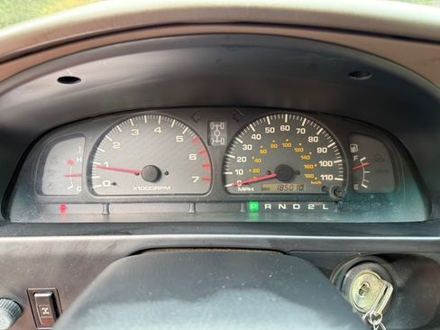 Used 2001 Toyota 4Runner SR5 image 11