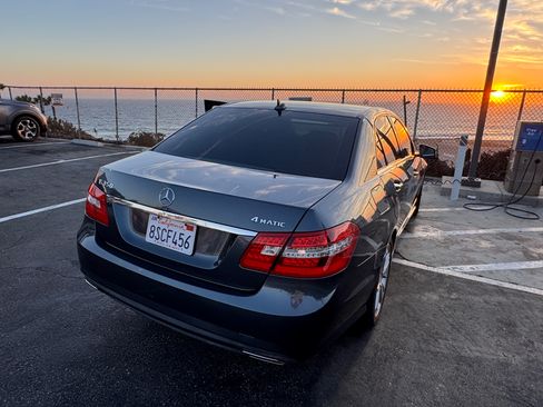Used 2013 Mercedes-Benz E 350 4MATIC Sedan image 12