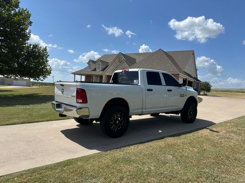 Used 2018 RAM 2500 Tradesman w/ Chrome Appearance Group AWD/4WD image 25