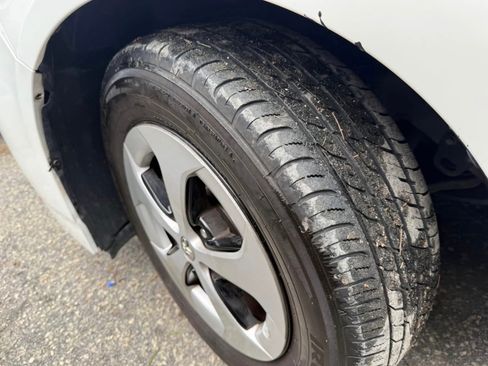 Used 2012 Toyota Prius Four image 10