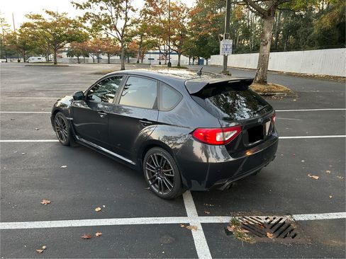 Used 2010 Subaru Impreza WRX STI image 6