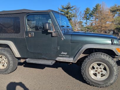 Used 2004 Jeep Wrangler 4WD