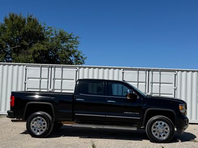 Used 2017 GMC Sierra 2500 Denali w/ Suspension Package, Off-Road