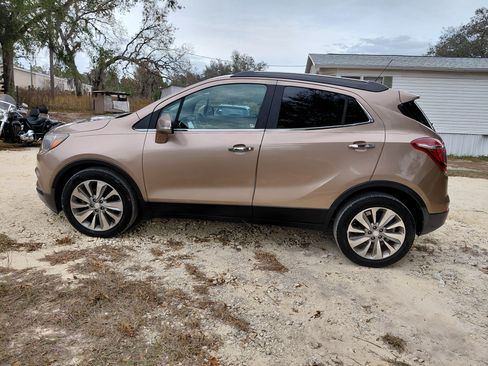 Used 2018 Buick Encore Preferred image 11