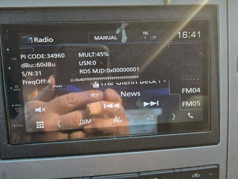 Used 2016 Ford F250 XLT w/ XLT Value Package image 5