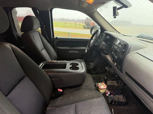 Used 2010 GMC Sierra 1500 SL image 8