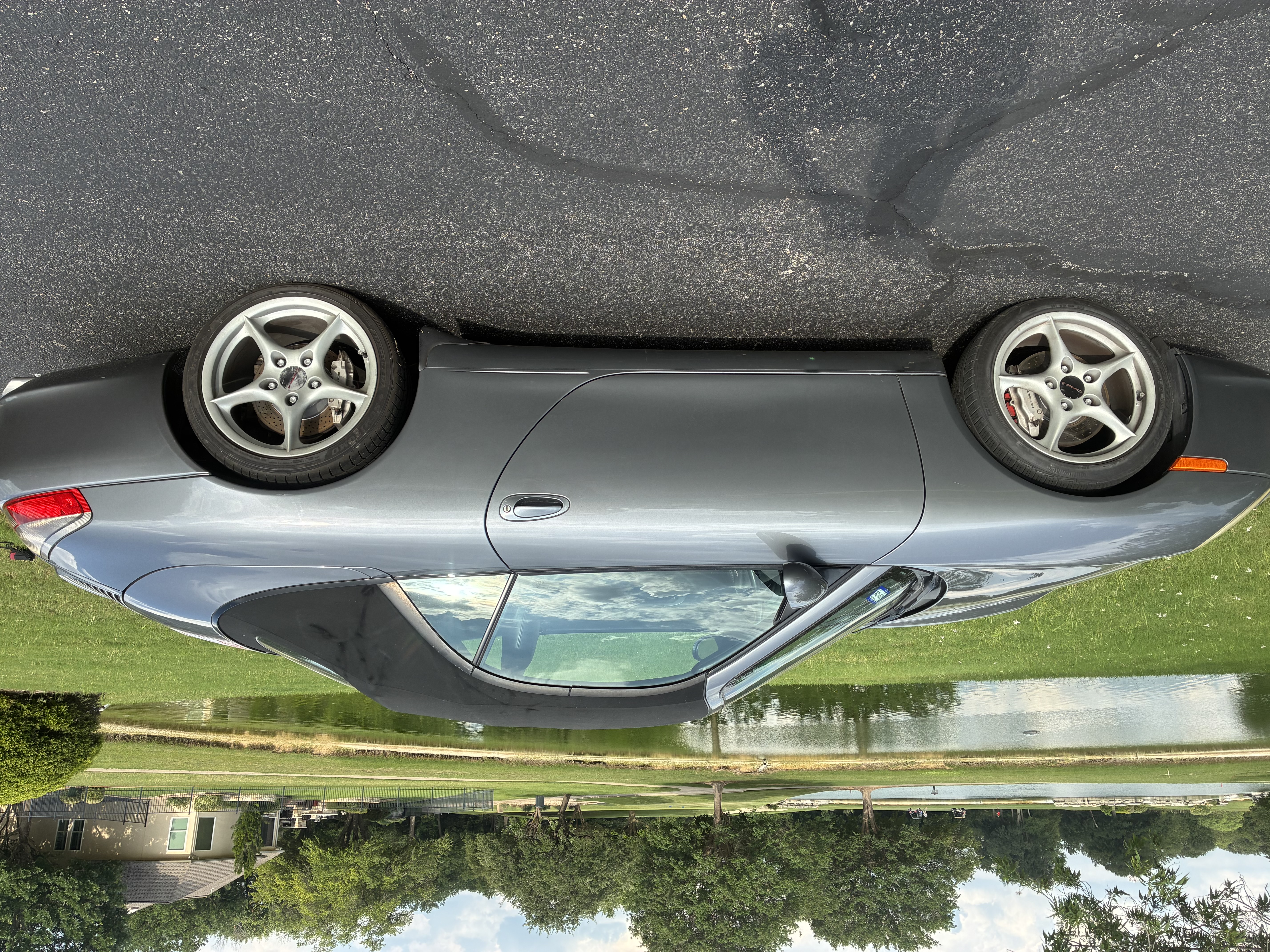 Used 2003 Porsche 911 Carrera 4 AWD/4WD image 4