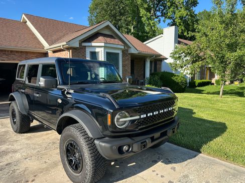 Used 2023 Ford Bronco Wildtrak AWD/4WD image 1