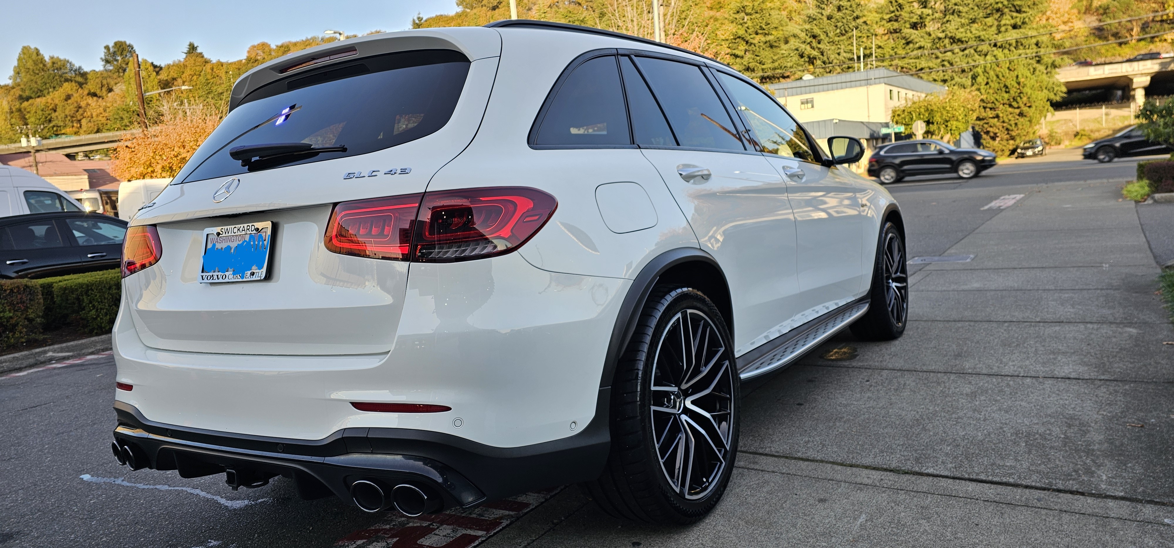 Used 2020 Mercedes-Benz GLC 43 AMG 4MATIC image 2