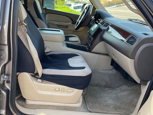 Used 2012 Chevrolet Tahoe LT w/ Luxury Package image 16