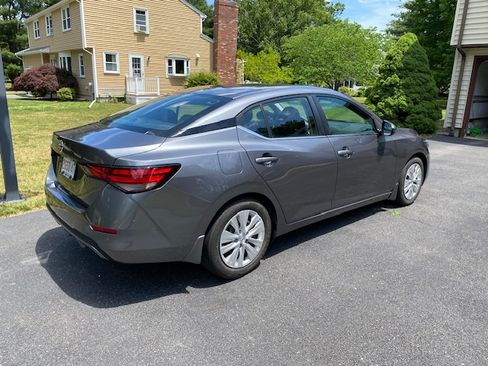 Used 2021 Nissan Sentra S FWD image 4