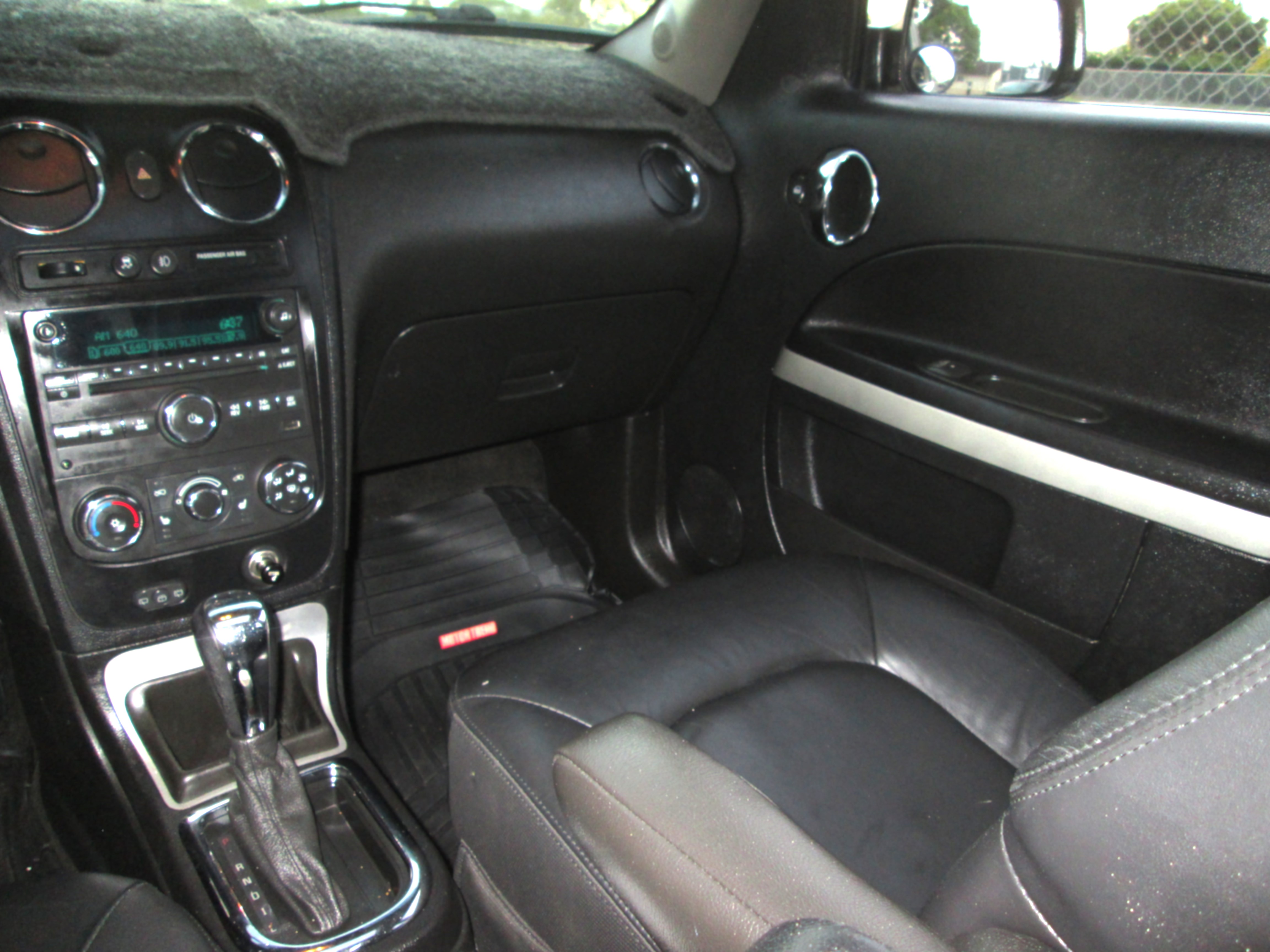 Used 2010 Chevrolet HHR LT w/ LT Preferred Equipment Group FWD image 16