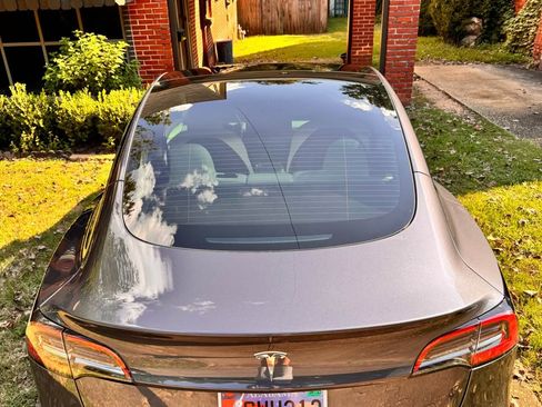 Used 2023 Tesla Model 3 Standard Range image 6