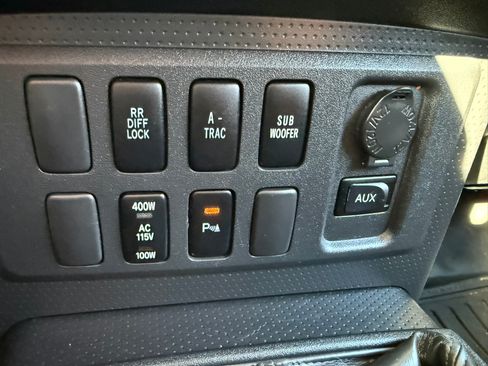 Used 2008 Toyota FJ Cruiser 4WD image 18