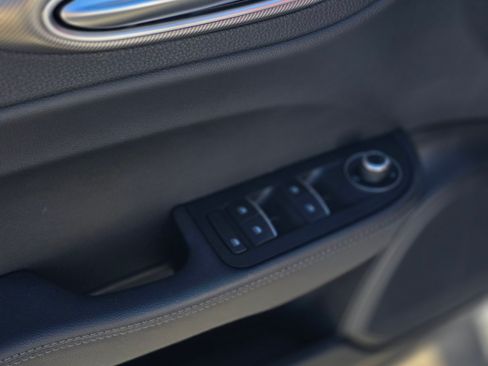 Used 2024 Alfa Romeo Giulia Veloce image 16