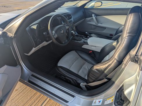 Used 2008 Chevrolet Corvette Coupe w/ Preferred Equipment Group image 15