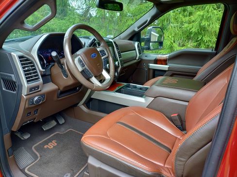 Used 2020 Ford F250 King Ranch w/ King Ranch Ultimate Package AWD/4WD image 21